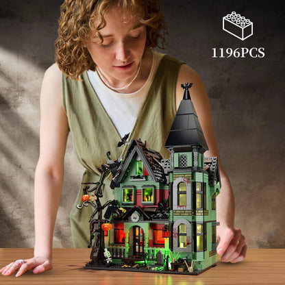 Nightmare House Building Block Set With Lights (1196pcs)